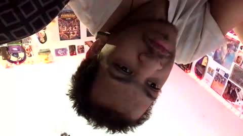 Snapshot of frozen232 chatting on March 31, 2:02 am Fabian online show from March 31, 2:02 am