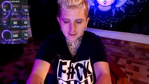          HEHIM  online show from January 3, 1:05 am