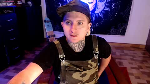          HEHIM  online show from January 5, 3:53 am