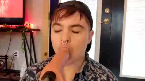 jamie online show from February 10, 8:35 pm