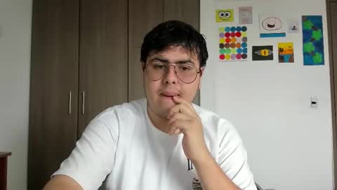 Snapshot of fuck_blow chatting on March 23, 7:18 pm uwu online show from March 23, 7:18 pm