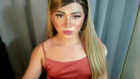 R A I N M O R A L E S  G M A I L . C O M online show from March 18, 7:33 am