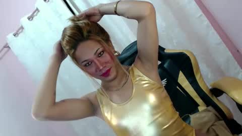 Snapshot of fuckerjenny8 chatting on December 7, 11:34 pm sweetyJENNY online show from December 7, 11:34 pm