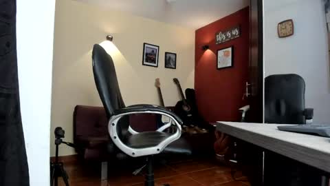 SERGIO THE SEX LAWYER online show from May 8, 3:56 am