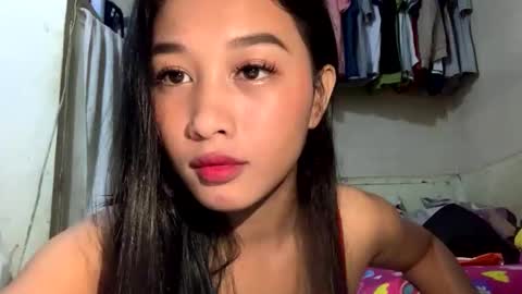 Snapshot of fucking_hannah02 chatting on April 1, 1:41 pm fucking_hannah02 online show from April 1, 1:41 pm