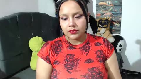 Mia and Gary  online show from December 5, 1:58 am