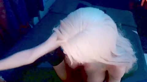 QUEEN OF COMMAND and CUMDUNGEON9 online show from June 30, 2:45 am