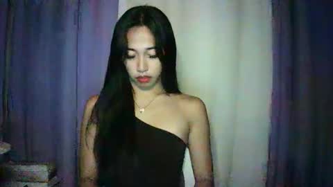 Snapshot of fuckinglily chatting on February 16, 7:32 pm fuckinglily online show from February 16, 7:32 pm