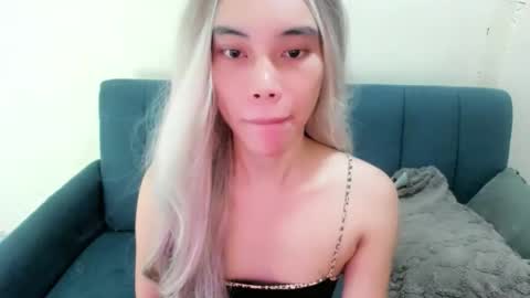 Snapshot of fuckingsexy143 chatting on February 19, 5:14 am fuckingsexy143 online show from February 19, 5:14 am