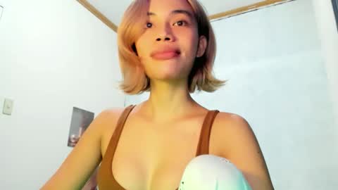 fuckingsexy143 online show from May 9, 11:15 am