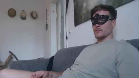 fuckordie1312 online show from May 19, 4:46 pm