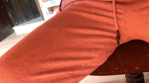 Snapshot of fugazzi6969 chatting on January 15, 7:17 pm Kinky Room online show from January 15, 7:17 pm