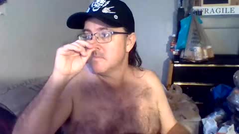 Snapshot of fukcb99 chatting on November 17, 10:15 pm NIKKII SIINN online show from November 17, 10:15 pm