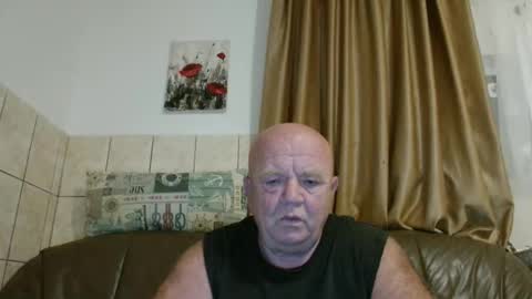 fullballs6 online show from September 29, 1:11 am