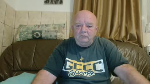 fullballs6 online show from October 11, 2:55 am