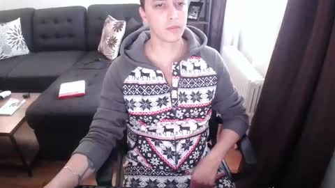 Snapshot of fululandready chatting on December 13, 7:43 pm fullandready online show from December 13, 7:43 pm