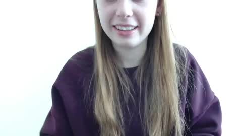 Emma online show from April 2, 9:07 am