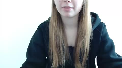Emma online show from April 14, 12:00 pm
