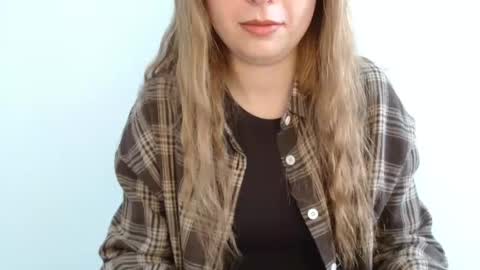 Emma online show from May 13, 9:06 am
