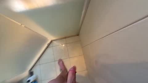 Snapshot of funfishing27 chatting on December 13, 10:48 pm funfishing27 online show from December 13, 10:48 pm