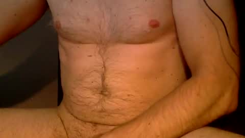 Snapshot of funguy1979100 chatting on February 7, 1:53 am funguy1979100 online show from February 7, 1:53 am