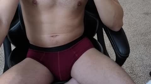 Snapshot of funkyfrank69 chatting on February 10, 1:21 am funkyfrank69 online show from February 10, 1:21 am