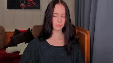 Snapshot of funny_bunny23 chatting on February 3, 4:56 pm Eva online show from February 3, 4:56 pm