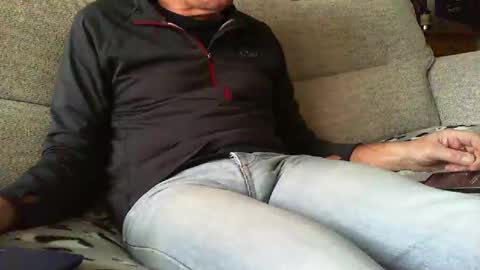 Snapshot of funslimguy chatting on December 7, 2:13 pm Funslimguy online show from December 7, 2:13 pm
