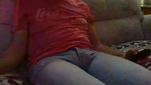 Snapshot of funslimguy chatting on January 9, 11:34 pm Funslimguy online show from January 9, 11:34 pm