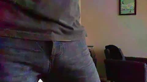 Snapshot of funslimguy chatting on January 28, 3:35 pm Funslimguy online show from January 28, 3:35 pm