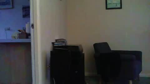 Snapshot of funslimguy chatting on March 3, 5:39 pm Funslimguy online show from March 3, 5:39 pm