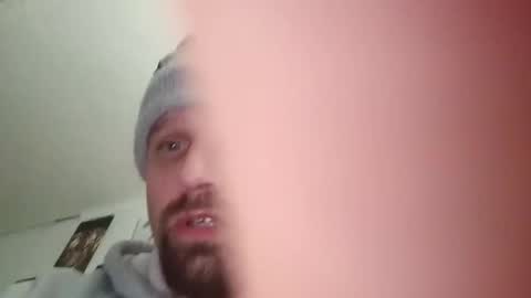 Snapshot of funtimealways591866 chatting on February 17, 7:49 am funtimealways591866 online show from February 17, 7:49 am