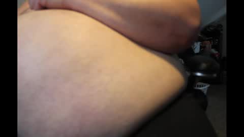 Snapshot of fuqhuntr chatting on February 13, 6:38 pm FUCK HUNTERS online show from February 13, 6:38 pm