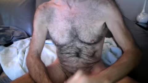 Snapshot of furrydawg chatting on January 12, 5:07 pm furrydawg online show from January 12, 5:07 pm