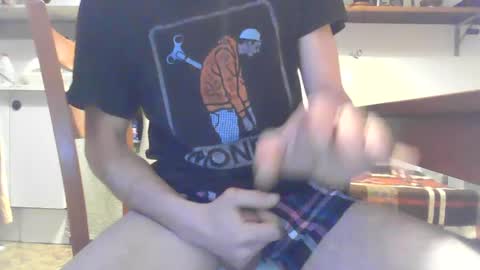 Snapshot of furtaky00 chatting on December 29, 4:59 am furtaky00 online show from December 29, 4:59 am