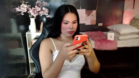 fuschiafucker online show from March 21, 8:19 am