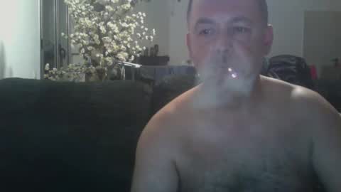 Snapshot of futbolin95 chatting on December 2, 9:17 pm futbolin95 online show from December 2, 9:17 pm