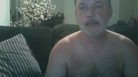 Snapshot of futbolin95 chatting on January 1, 1:15 am futbolin95 online show from January 1, 1:15 am