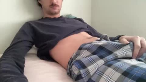 Snapshot of fuzzedpeach chatting on November 11, 7:36 pm fuzzedpeach online show from November 11, 7:36 pm