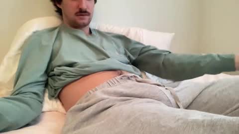 Snapshot of fuzzedpeach chatting on November 30, 4:33 pm fuzzedpeach online show from November 30, 4:33 pm