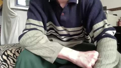 Snapshot of fuzzedpeach chatting on April 2, 4:48 pm fuzzedpeach online show from April 2, 4:48 pm