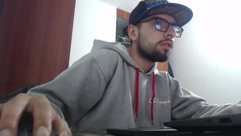 Snapshot of fvckhorneyguy chatting on February 10, 5:03 am andrew online show from February 10, 5:03 am