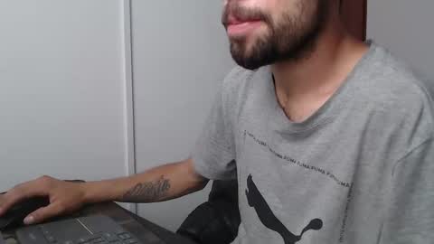 Snapshot of fvckhorneyguy chatting on February 11, 4:46 pm andrew online show from February 11, 4:46 pm