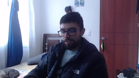 Snapshot of fvckhorneyguy chatting on March 1, 9:48 pm andrew online show from March 1, 9:48 pm