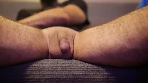 Snapshot of fvckinginfamouz chatting on November 20, 6:40 pm The Chillest Daddy online show from November 20, 6:40 pm