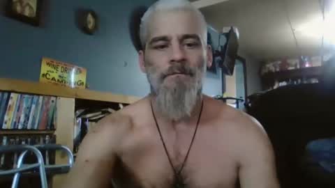 Snapshot of fwbowling chatting on February 9, 5:22 pm 77daddy online show from February 9, 5:22 pm