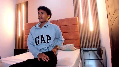 Snapshot of fykmor_2 chatting on October 22, 4:02 am fykmor online show from October 22, 4:02 am