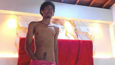 Snapshot of fykmor_2 chatting on February 18, 8:27 pm fykmor online show from February 18, 8:27 pm