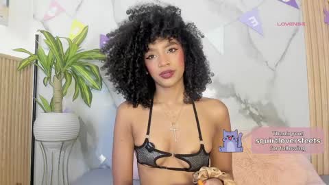   Independent model online show from April 8, 10:15 am