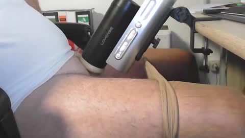 Snapshot of fyrstman chatting on October 8, 11:52 am fyrstman online show from October 8, 11:52 am